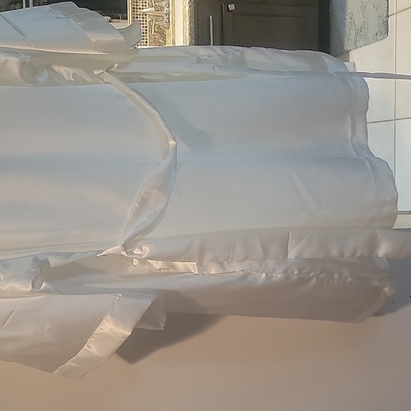 Bride Robe 👰‍♀ White Wedding Robe - Picture 4 of 7